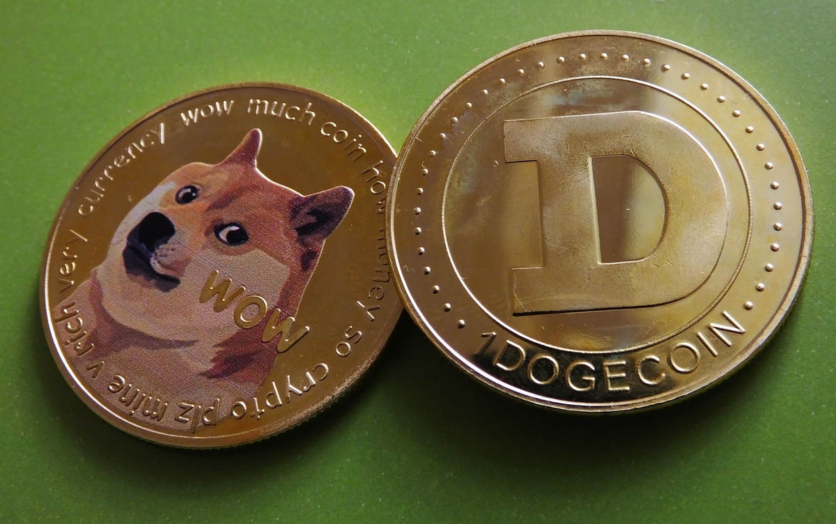 Dogecoin: ¿Deberías mantener o retirarte? Los desarrolladores hacen sonar la alarma